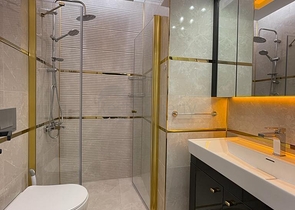 شقة مفروشة بغرفة نوم واحدة في مجمع جديد في محمودلار