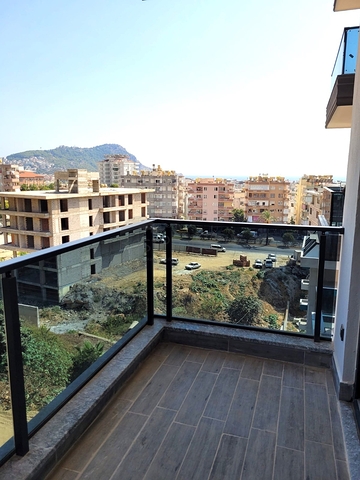 شقة 1 + 1 على بعد 750 متر فقط من شاطئ كليوباترا