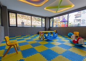 شقة 1 + 1 على بعد 500 متر من البحر في منطقة محمودلار