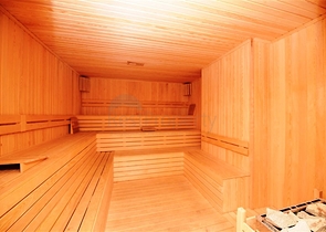 شقة 1+1 مطلة على الجبل في مجمع حديث