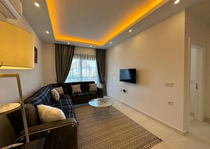 شقة 1+1 مطلة على الجبل في مجمع حديث