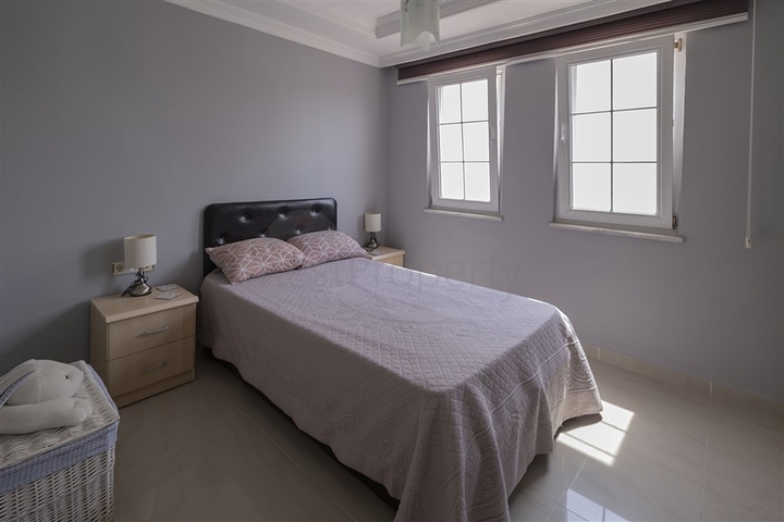 شقة مريحة 2 + 1 في منطقة كوناكلي 