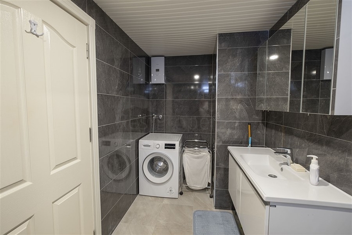 شقة مريحة 2 + 1 في منطقة كوناكلي 