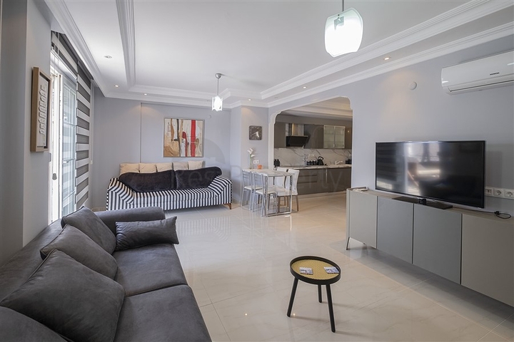 شقة مريحة 2 + 1 في منطقة كوناكلي 