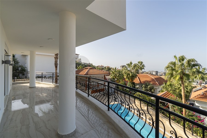 فيلا 4+1 في منطقة كارجيجاك