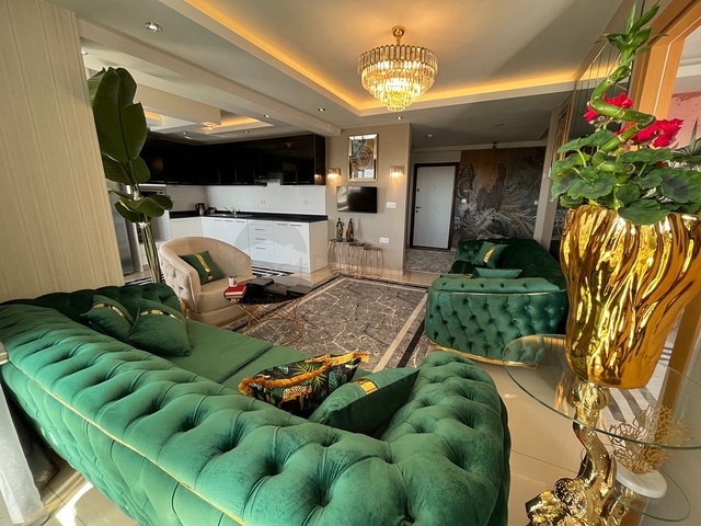 بنتهاوس واسع 4+1 في مجمع سكني شهير في منطقة جيكجيلي