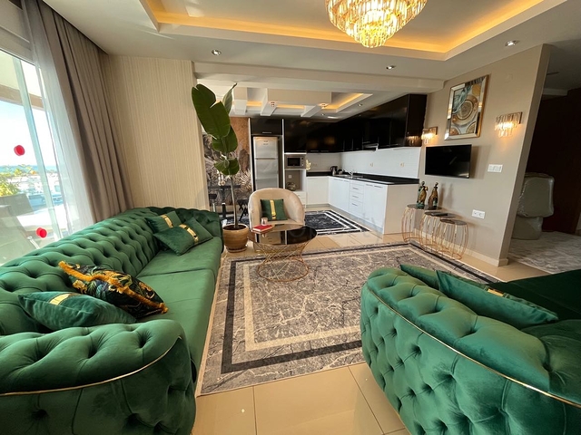 بنتهاوس واسع 4+1 في مجمع سكني شهير في منطقة جيكجيلي