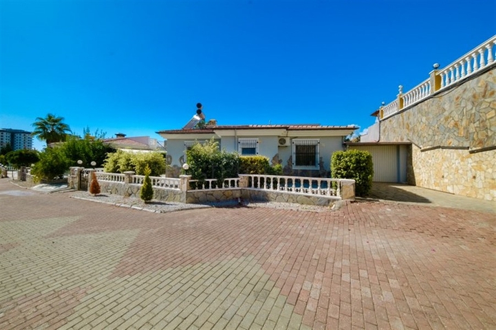 فيلا خاصة 2+1 في منطقة محمودلار على بعد 900 متر فقط من البحر الأبيض المتوسط