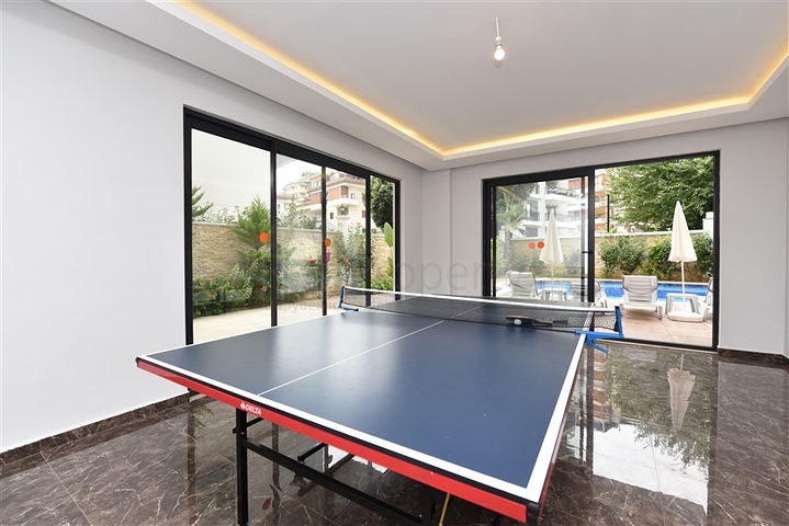 شقة مفروشة 1 + 1 في قلب ألانيا