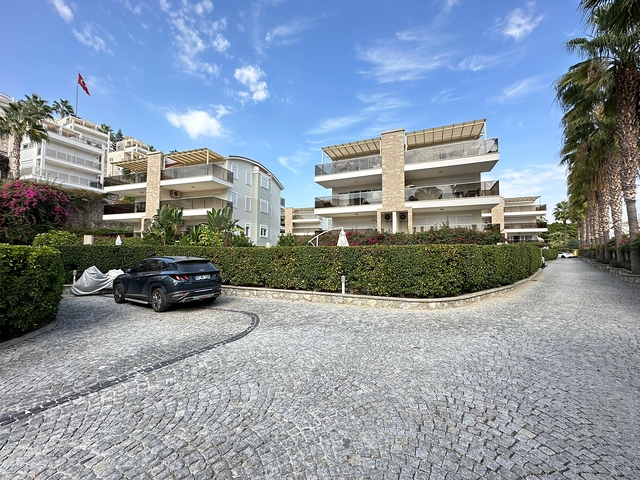 حديقة دوبلكس 3 + 1 في منطقة كوناكلي