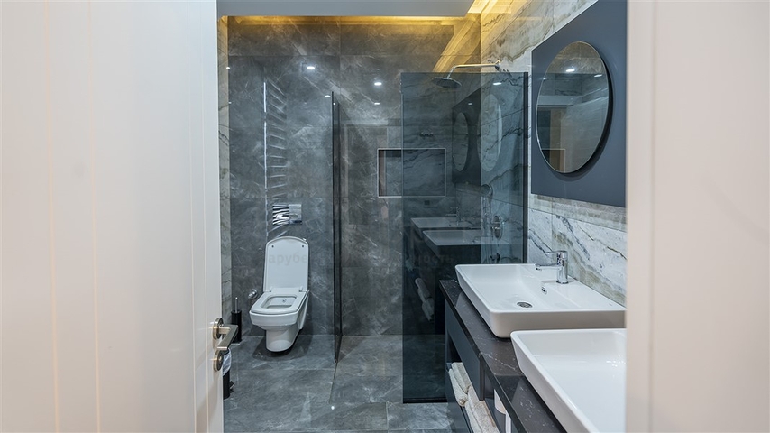 شقة مفروشة 4 + 1 في أوبا