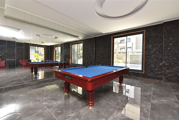 شقة مفروشة 4 + 1 في أوبا