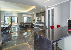 شقة مفروشة 4 + 1 في أوبا