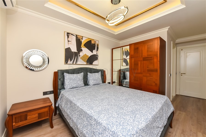 شقة من أربع غرف نوم في مجمع فاخر فاخر مطل على البحر.