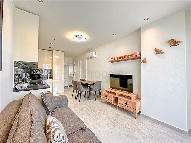 1 + 1 شقة 350 متر من البحر في كلا الاتجاهين