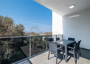 شقة مفروشة بغرفتي نوم في منطقة كارجيجاك