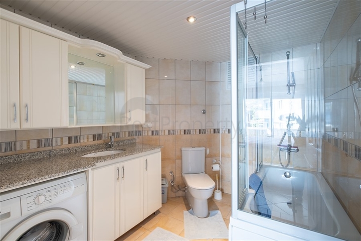 شقة فسيحة 2 + 1 في جزء خلاب من منطقة محمودلار