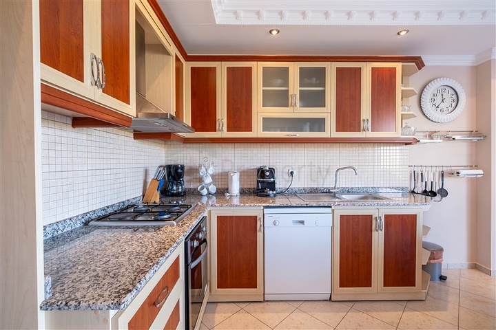 شقة فسيحة 2 + 1 في جزء خلاب من منطقة محمودلار