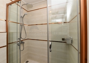 شقة 1+1 في مجمع متميز في منطقة محمودلار 