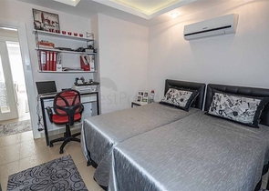 شقة 2+1 مع تراس واسع في وسط ألانيا. شقة 2+1 مع تراس واسع في وسط ألانيا.