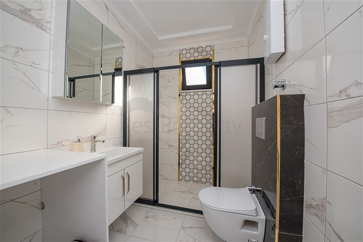 شقة مفروشة مشرقة على مسافة قريبة من البحر