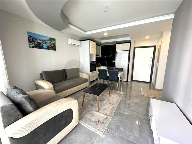 شقة 1+1 على مسافة قريبة من البحر 