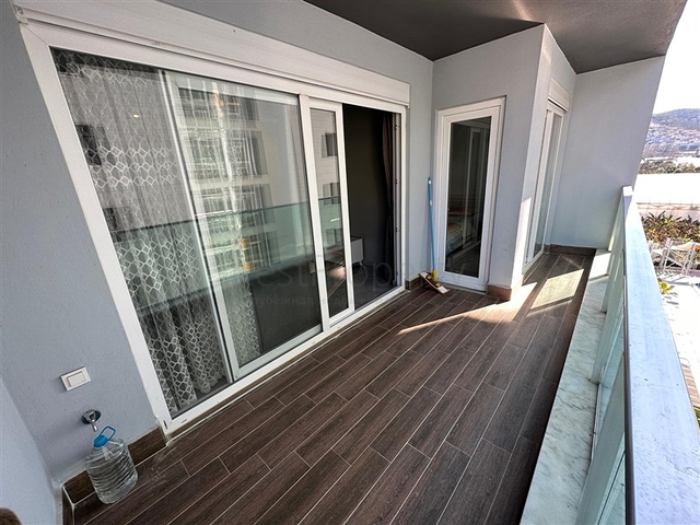 شقة 1+1 على مسافة قريبة من البحر 