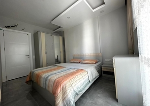 شقة 1+1 على مسافة قريبة من البحر 