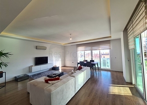 شقة فسيحة 3 + 1 في منطقة جيكجيلي شقة فسيحة 3 + 1 في منطقة جيكجيلي