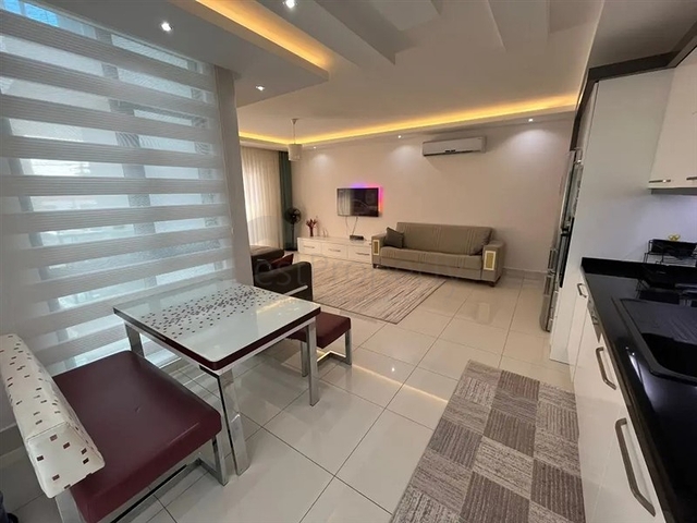 2 + 1 شقة 400 متر من البحر في منطقة توسمور   2 + 1 شقة 400 متر من البحر في منطقة توسمور