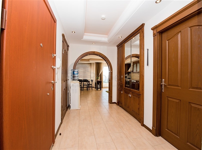 شقة من غرفتي نوم على البحر