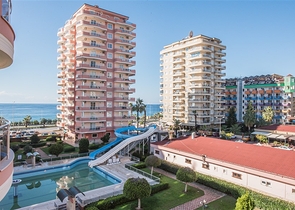 شقة من غرفتي نوم على البحر