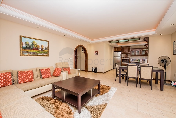 شقة فسيحة 2 + 1 مطلة على البحر في منطقة محمودلار