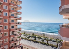 شقة فسيحة 2 + 1 مطلة على البحر في منطقة محمودلار