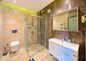 شقة 2 + 1 في وسط منطقة أوبا شقة 2 + 1 في وسط منطقة أوبا