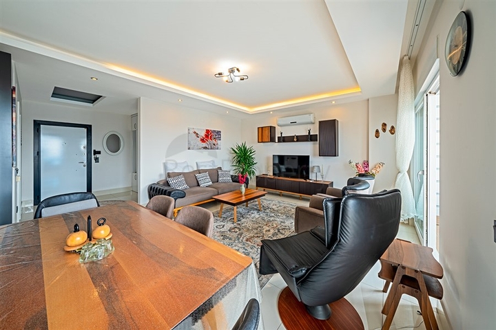 شقة 3+1 مطلة على البحر في توسمورا