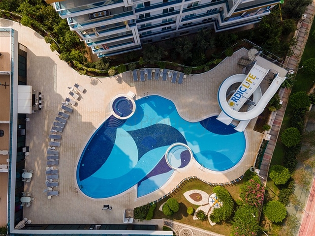 شقة 3+1 مطلة على البحر في توسمورا