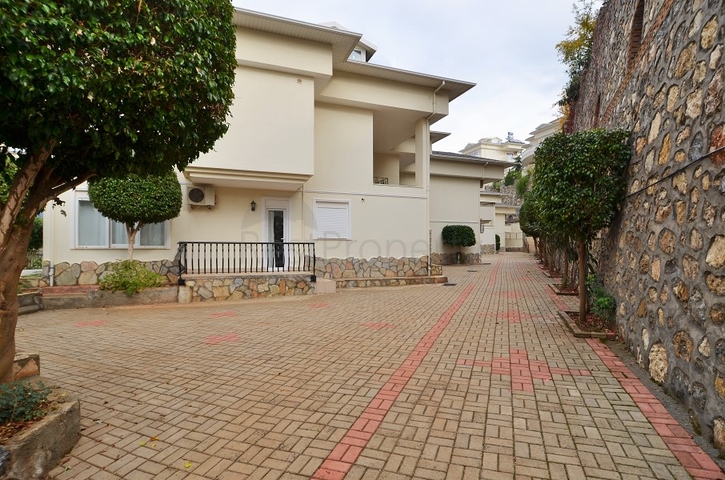 فيلا 3+1 للعيش الهادئ والاسترخاء في ألانيا