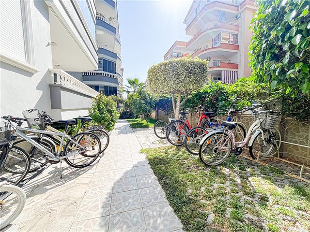 شقة فسيحة ومشرقة من غرفتي نوم مع شرفتين شقة فسيحة ومشرقة من غرفتي نوم مع شرفتين