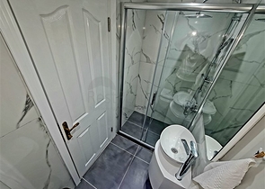 شقة فسيحة ومشرقة من غرفتي نوم مع شرفتين شقة فسيحة ومشرقة من غرفتي نوم مع شرفتين