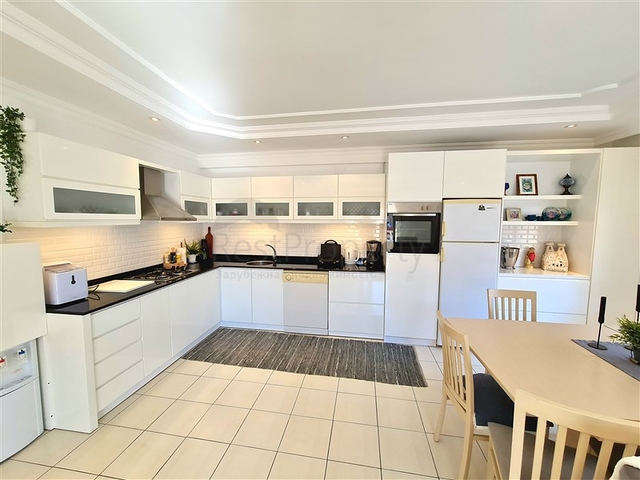 بنتهاوس 3+1 مع إمكانية الحصول على تصريح إقامة