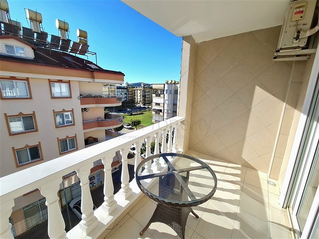 بنتهاوس 3+1 مع إمكانية الحصول على تصريح إقامة