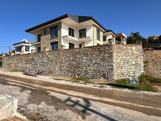 فيلا 4+1 في أفسالار