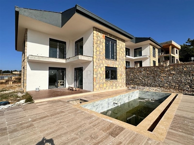 فيلا 4+1 في أفسالار