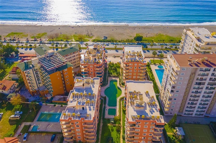 شقة 2 + 1 على الخط الأول في حي محمودلار