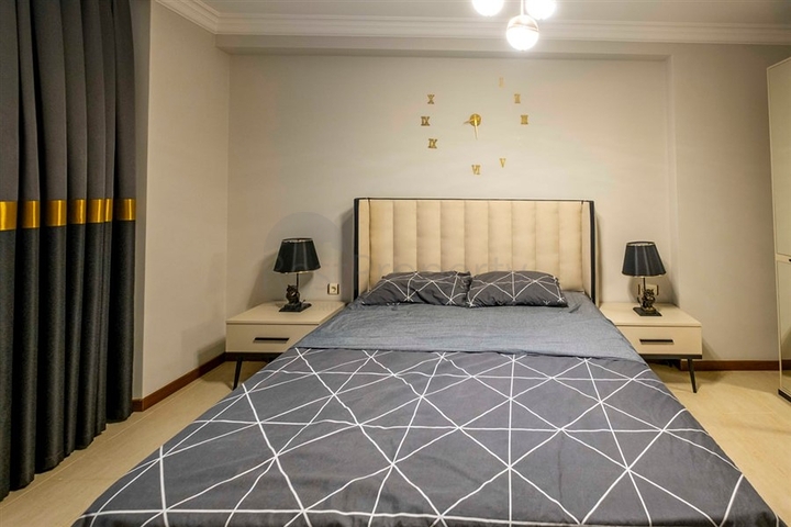 شقة 2 + 1 على الخط الأول في حي محمودلار