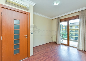 شقة فاخرة 2 + 1 على السطر الأول في وسط ألانيا