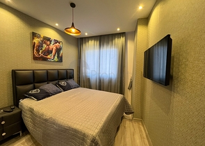 شقة مفروشة 1 + 1 في مجمع مع بنية تحتية فندقية في محمودلار