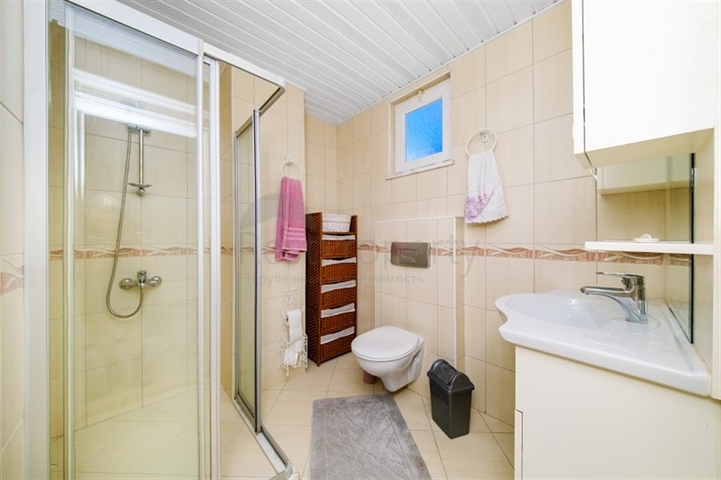 شقة مفروشة 2 + 1 في وسط ألانيا