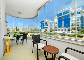 شقة مفروشة 2 + 1 في وسط ألانيا